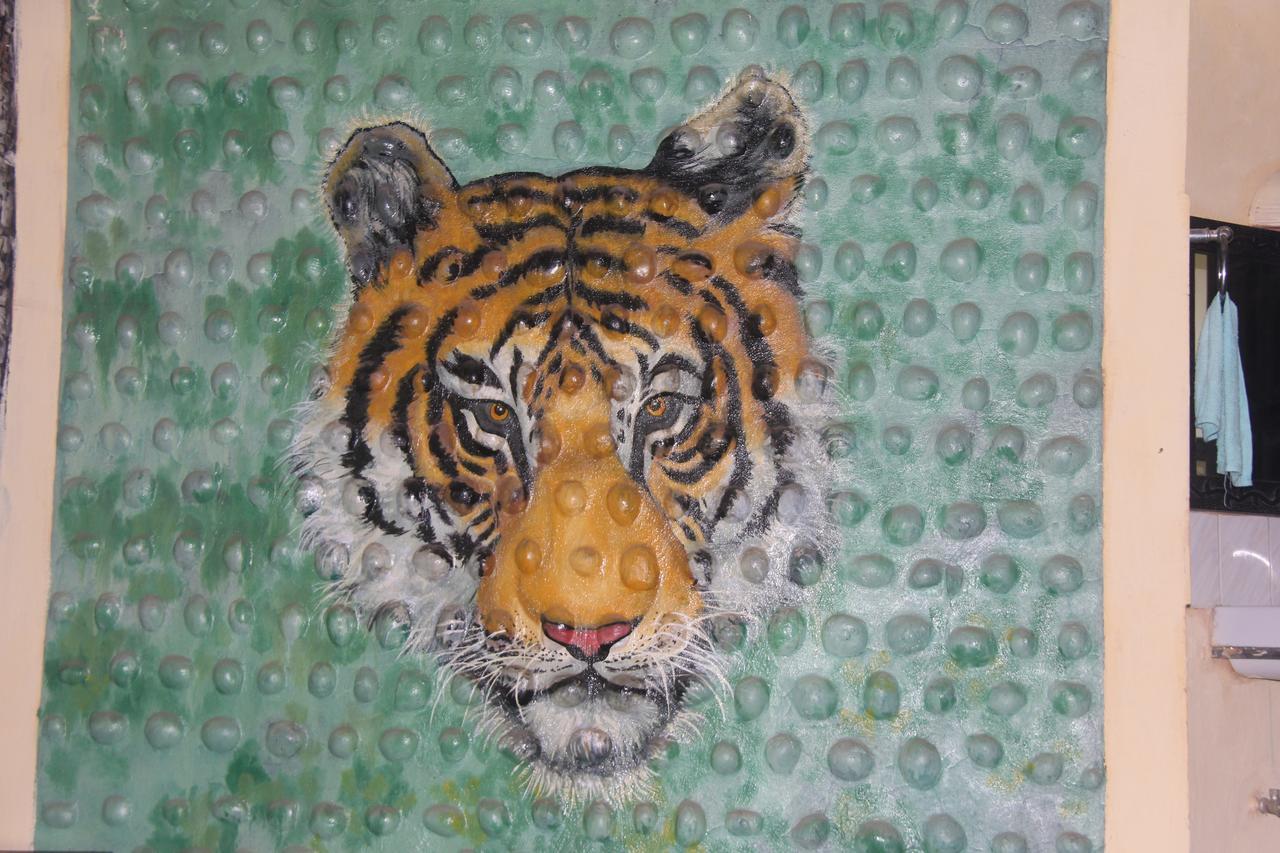 Rhino Lodge Bardia Pvt Ltd Bardiya Luaran gambar