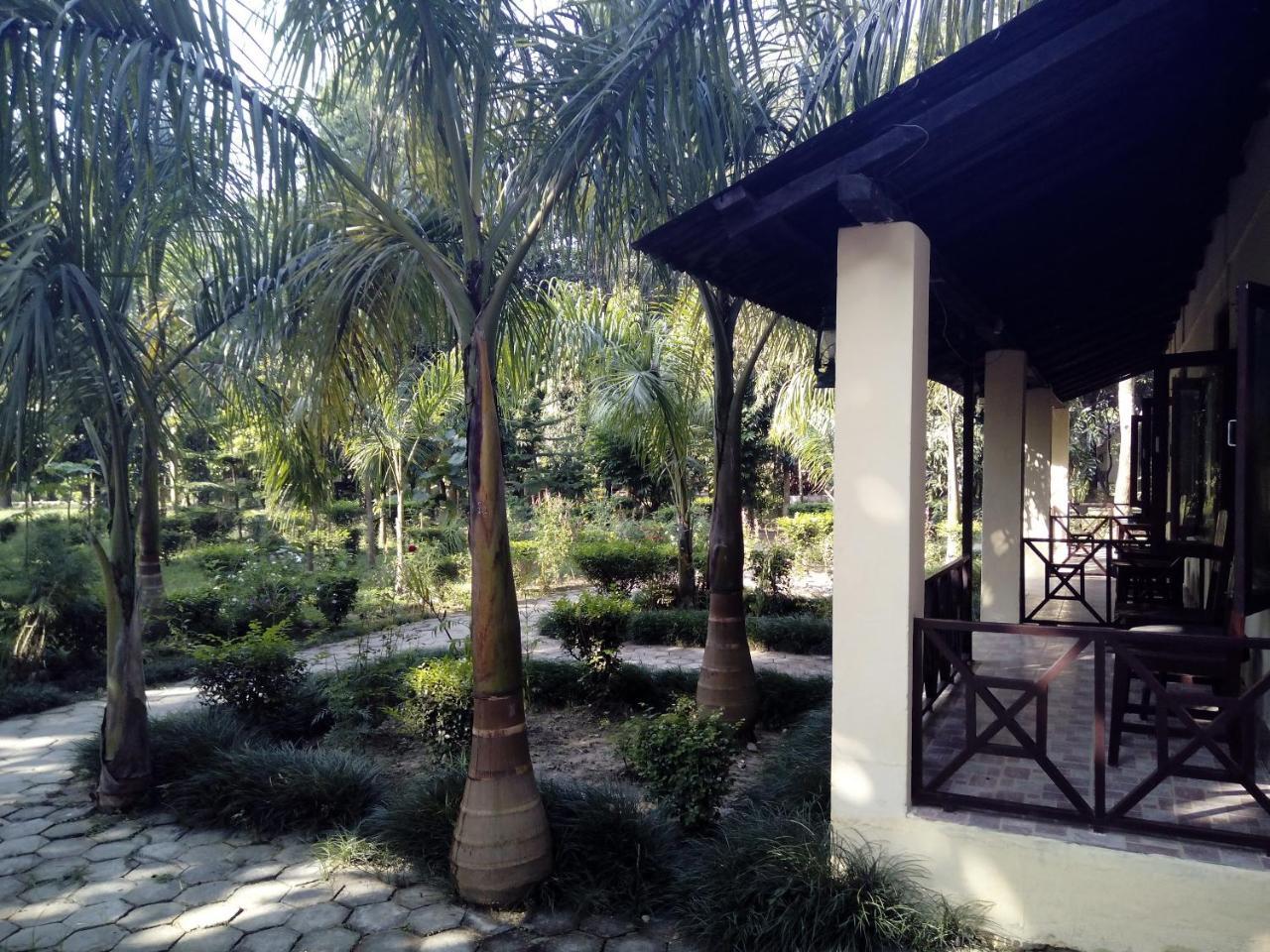 Rhino Lodge Bardia Pvt Ltd Bardiya Luaran gambar