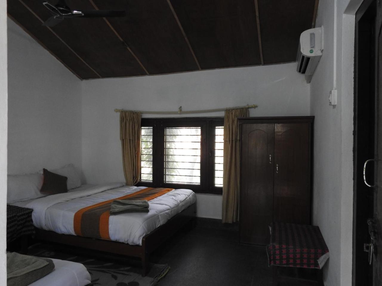 Rhino Lodge Bardia Pvt Ltd Bardiya Luaran gambar