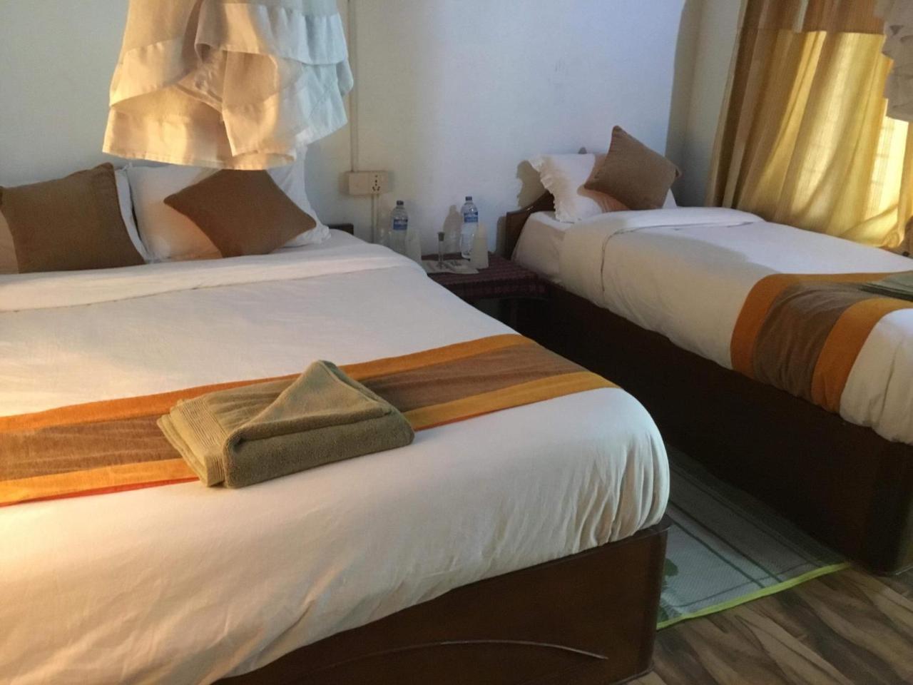 Rhino Lodge Bardia Pvt Ltd Bardiya Luaran gambar