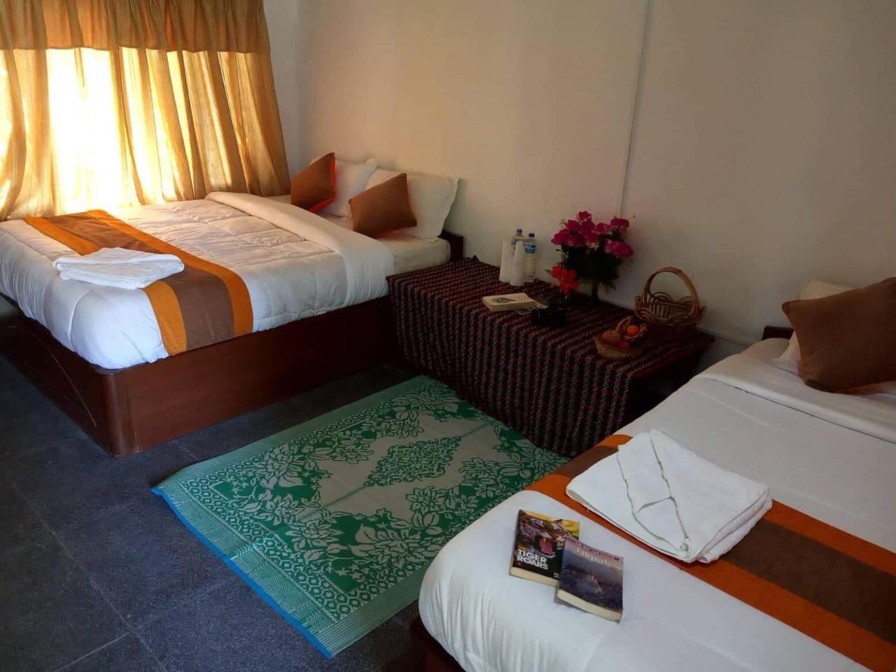 Rhino Lodge Bardia Pvt Ltd Bardiya Luaran gambar